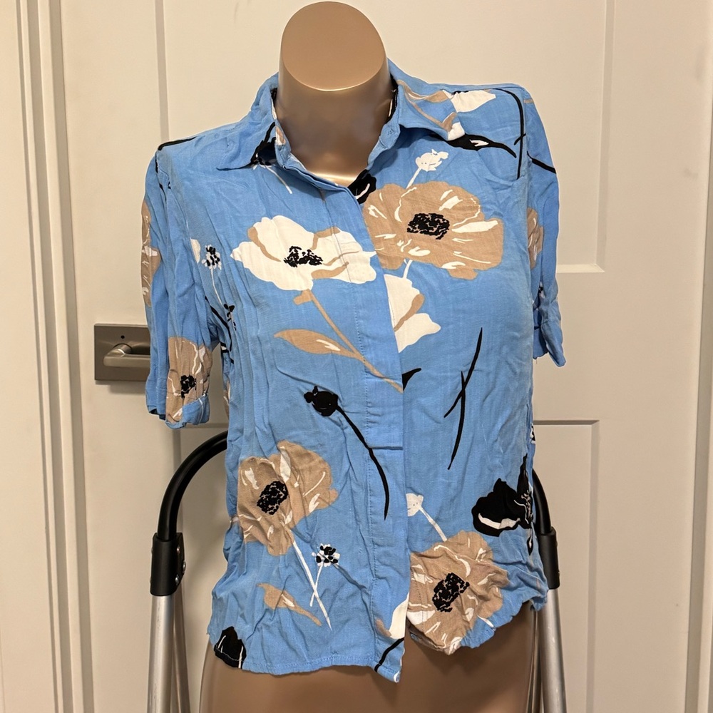 Who What Wear Floral Button Up Shirt